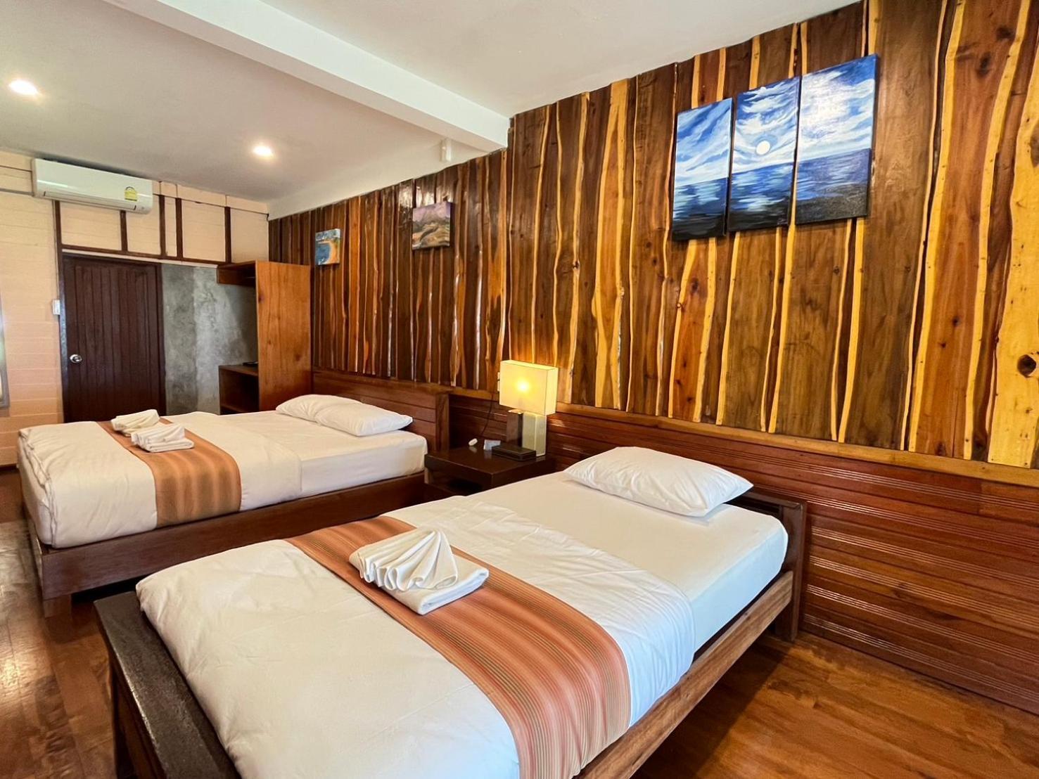 The Chevalley Beach Resort Satun Exterior foto